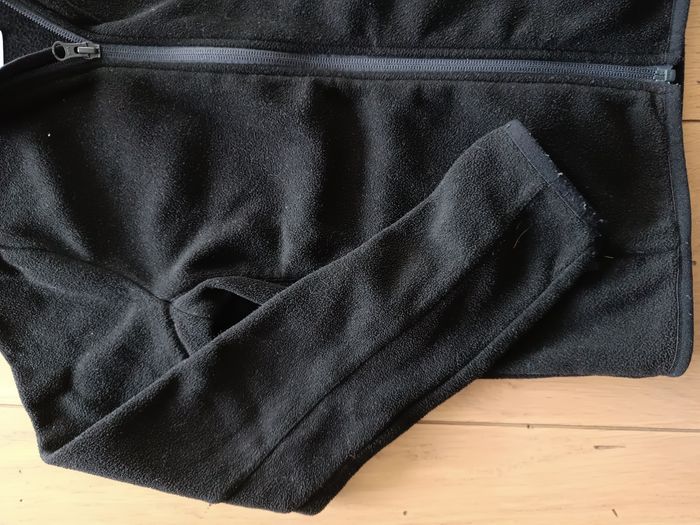 Gilet polaire noir quechua 10-11 ans - photo numéro 3