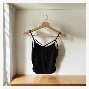 tops court noir taille S