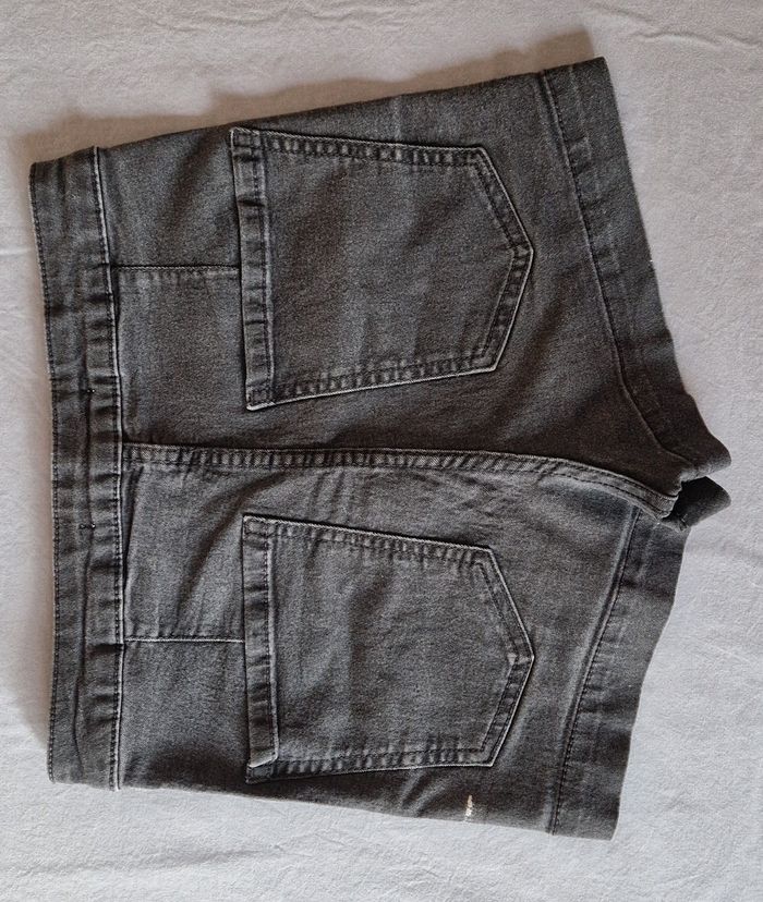Short en jeans stretch mini - T.34 - TB / Exc. état - photo numéro 2