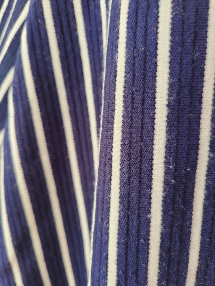 Superbe jupe trapèze H&M, 14 ans, marine rayée blanche - photo numéro 3