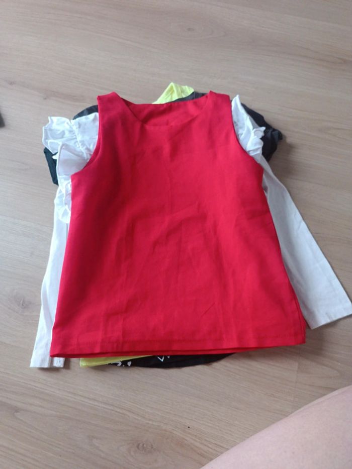 🔥 LOT 8 tshirts fille taille 5/6 ans - photo numéro 7