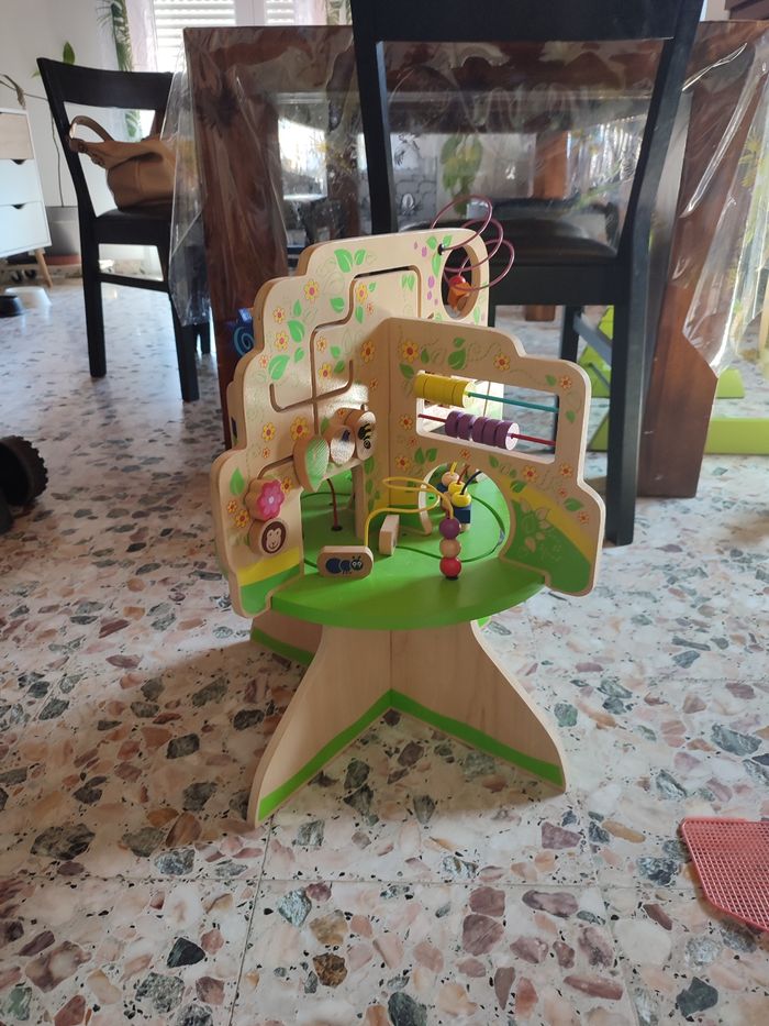 Table éveil Manhattan toy