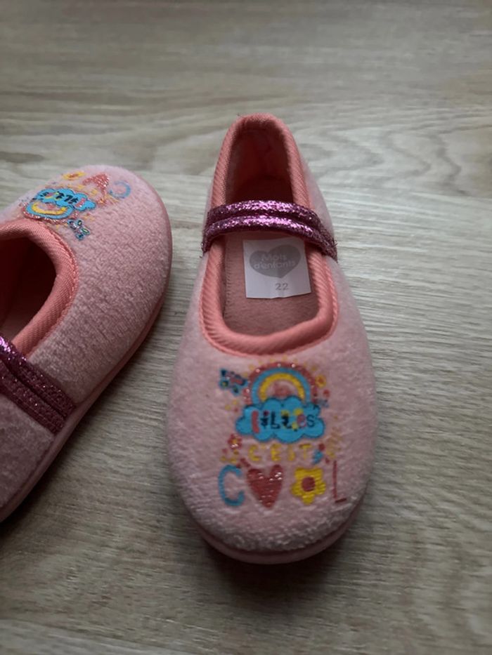 Chaussons taille 22 - photo numéro 4