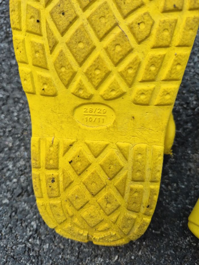 Crocs minions - photo numéro 4