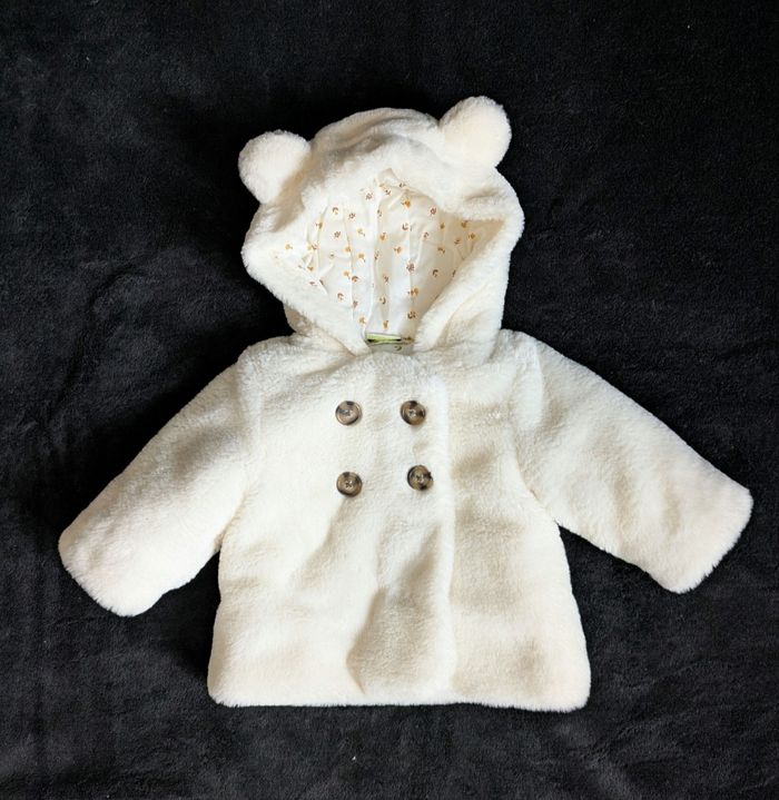 Manteau Blanc Tout doux TAO 3mois neuf
