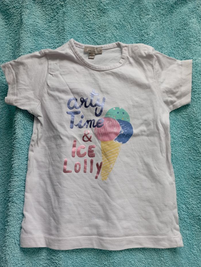 T-shirt