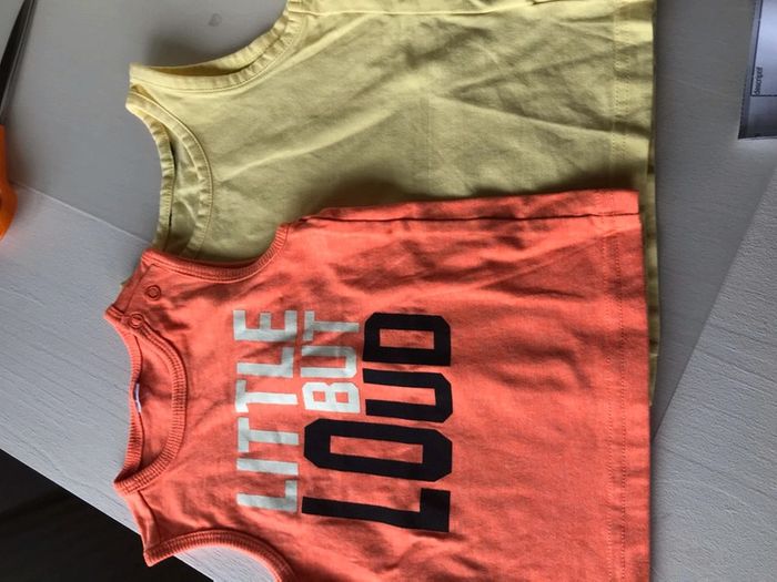 Lot 2 tee shirt sans manche little by