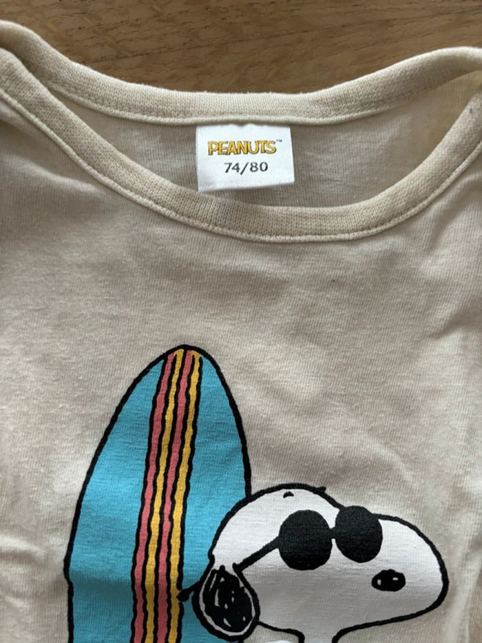 Lot 2 body Mickey et Peanuts Taille 9 mois - photo numéro 3