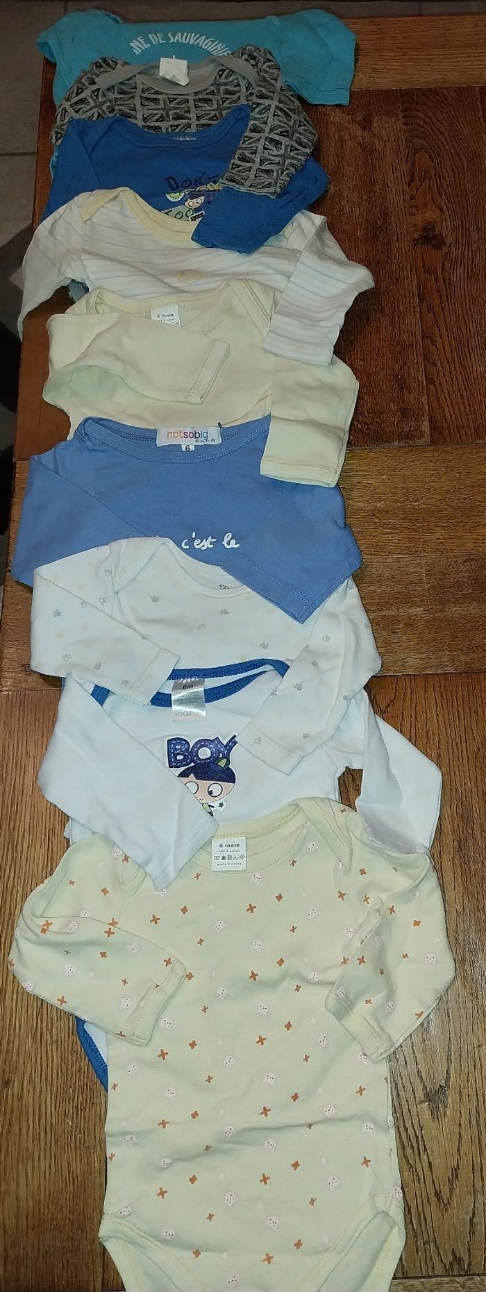 Gros lot de vêtements garçon printemps été - photo numéro 7