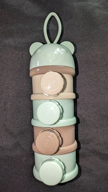 Doseur bébé x 4 forme ourson Vert et marron jamais utilisé