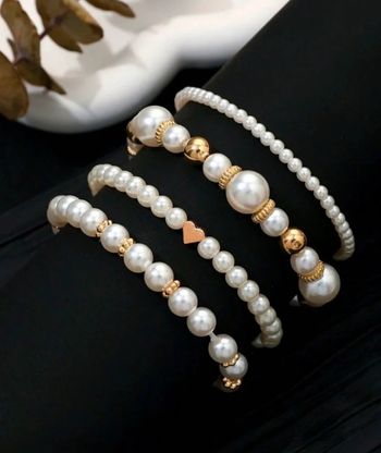 Lot de 4 bracelets perles blanches et or neuf