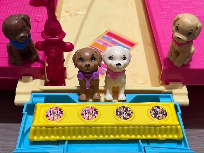 Barbie Voiture 4x4 Transformable des Chiots Mattel 3+ - photo numéro 8