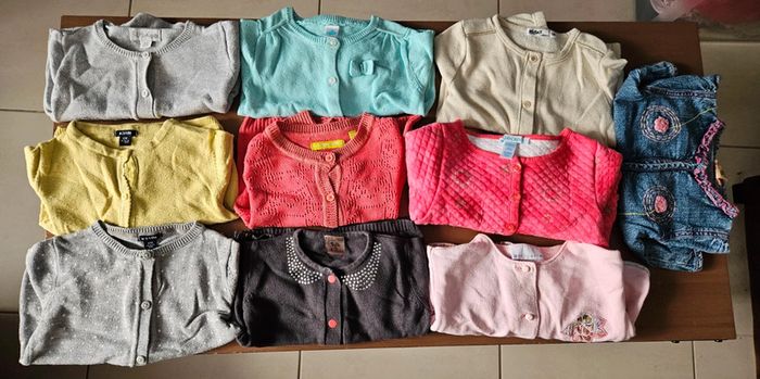 Lot gilets 12 mois