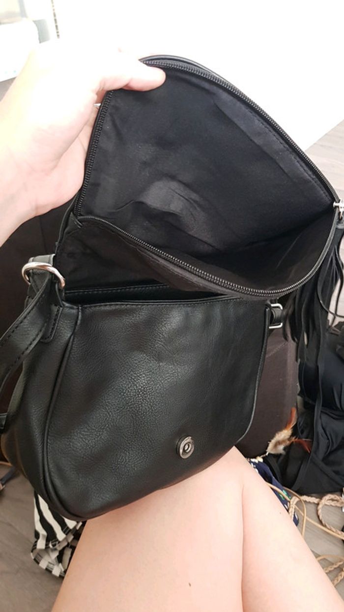 Sac noir bandoulière NEUF - photo numéro 5