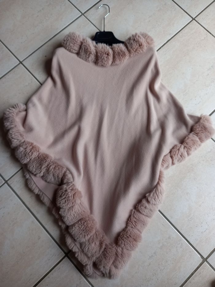 Poncho Zara rose poudré t.U - photo numéro 2