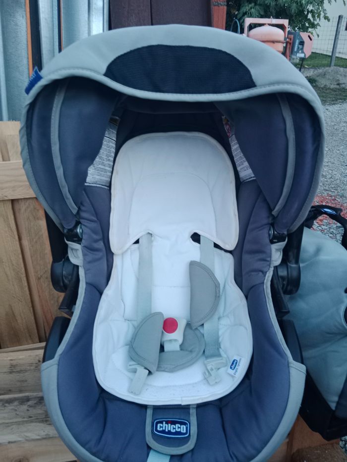 Poussette Trio chicco - photo numéro 2