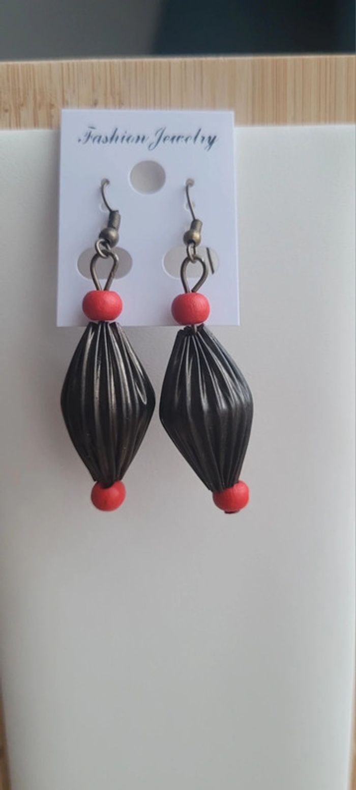 Boucles d'oreilles - photo numéro 3
