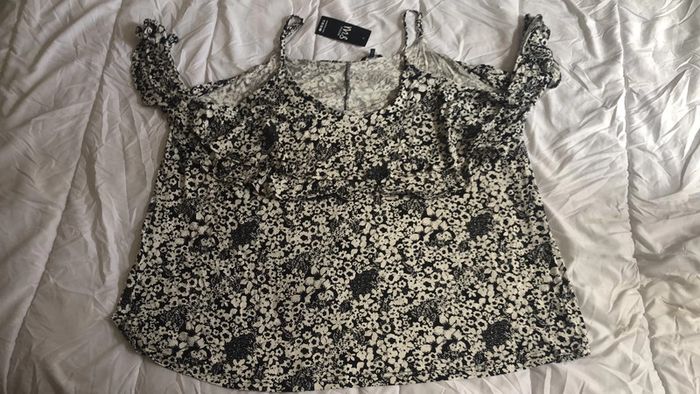 Teeshirt à bretelles noir et blanc 3XL neuf
