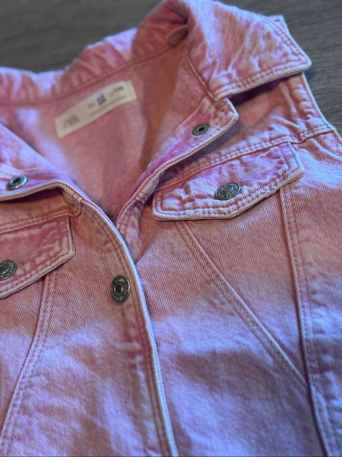 Robe en jean rose Zara 4-5 ans portée 1 fois - photo numéro 2