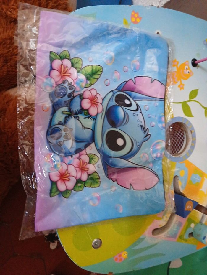 Pochette multifonction stitch