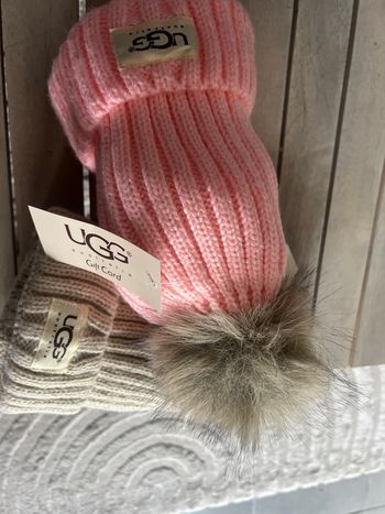 Lot de 2 bonnets Ugg