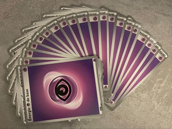 Lot 20 cartes Pokémon énergie psy