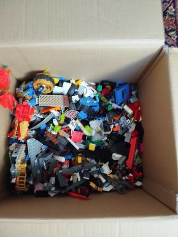 400 pièces LEGO OFFICIELLES 