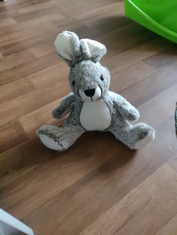 Lapin en peluche