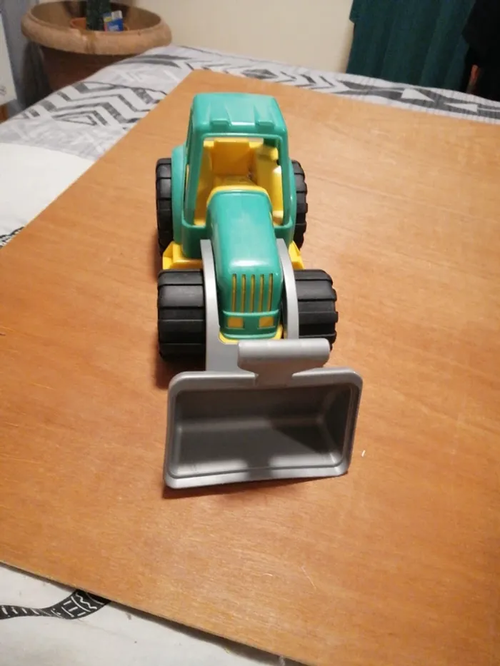 Tracteur plastique - photo numéro 2