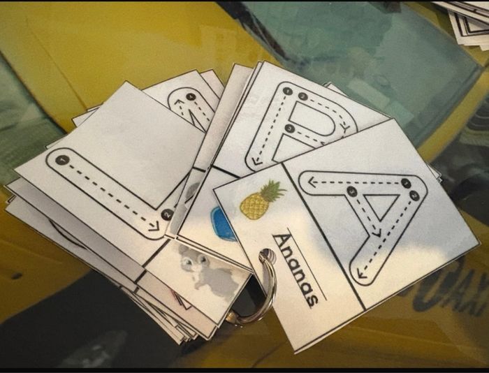 Carte des lettre de l’alphabet plastifié et réutilisable