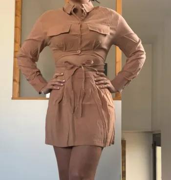 Robe chemise beige sexy