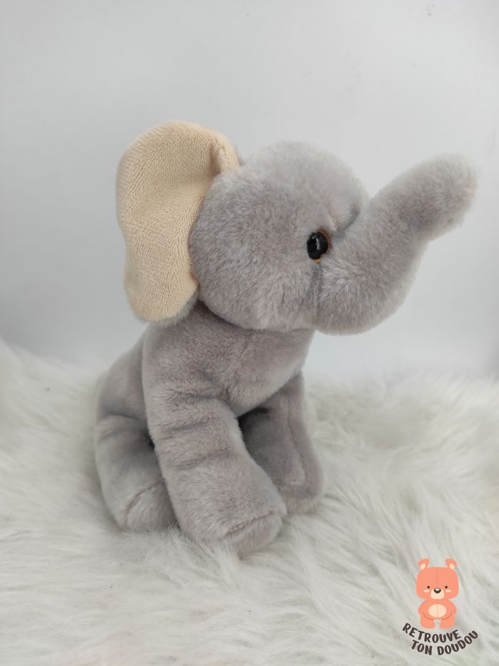 Peluche éléphant gris Gipsy Toys 15 cm
