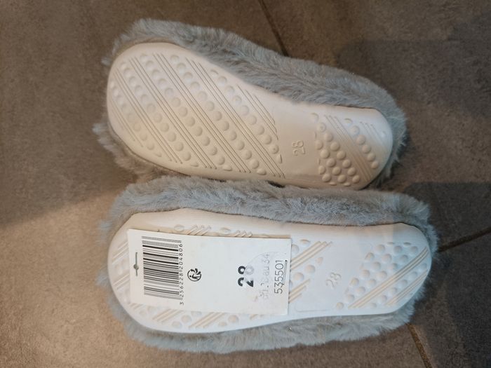 Chaussons neuf - photo numéro 3