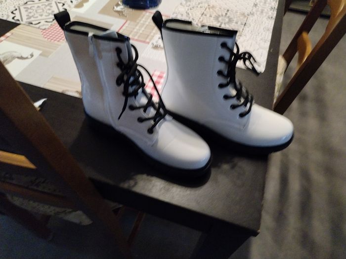 Bottines femme blanche neuf