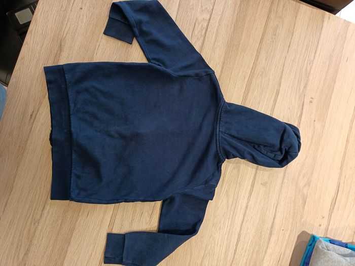 Gilet zippée a capuche - photo numéro 3