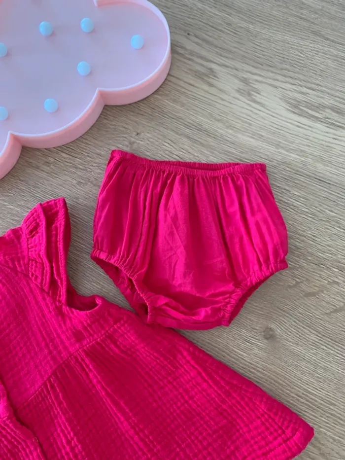 Robe fushia - photo numéro 5