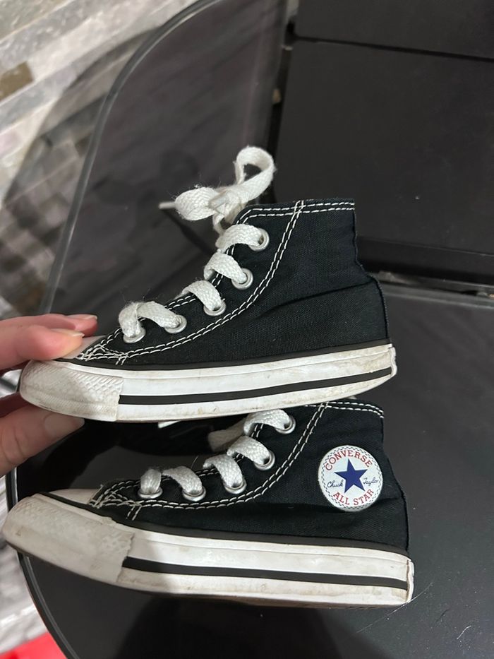 Converse montante bébé taille 21 - photo numéro 3