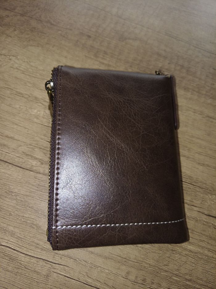 Portefeuille marron foncé avec chaine - photo numéro 6