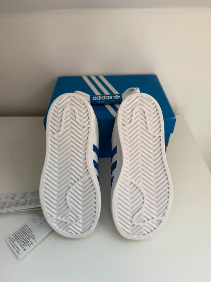 Superstar taille 25 - photo numéro 3