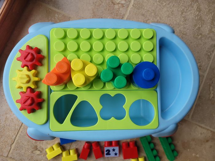 Table de jeux Lego - photo numéro 2