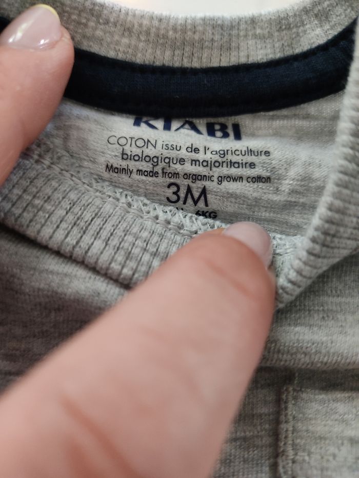 T-shirt manche longue 3 mois - photo numéro 2