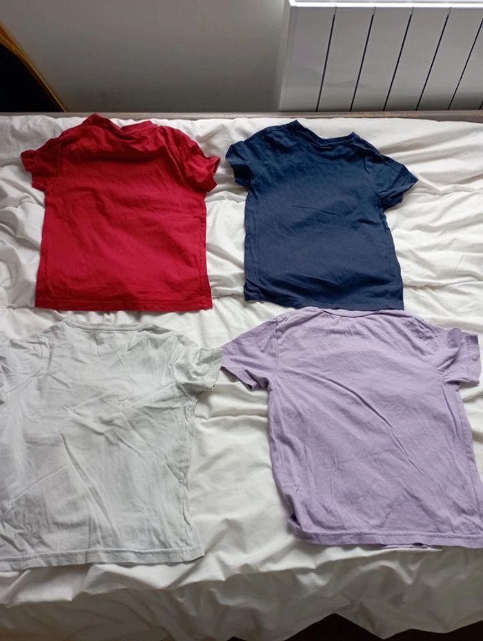 Lot 4 tee shirt manches courtes marques diverses 6 ans - photo numéro 3