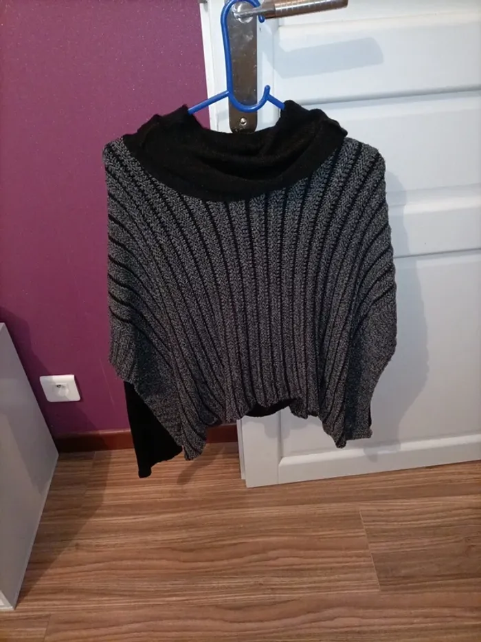 Pull col tombant