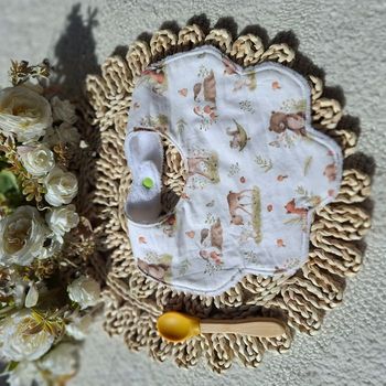 Bavoir fleur motif de la foret 