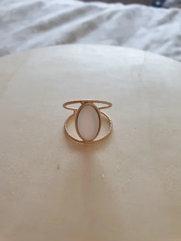 Ensemble boucles d'oreilles, bague et bracelet - photo numéro 4