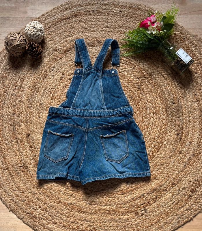 🌺Salopette short en jeans bleu Taille 6ans/114-119cm🌺 - photo numéro 7