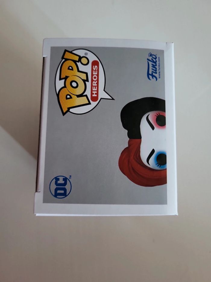 Pop neuve Harley quinn 453 dccomics - photo numéro 5