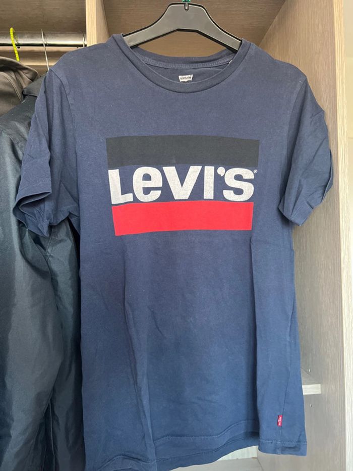 t-shirt Levis