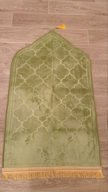 Tapis de prière vert 
