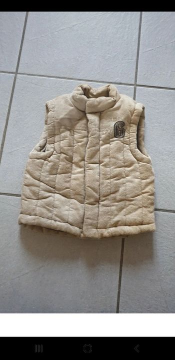Doudoune sans manches ikks 12 mois